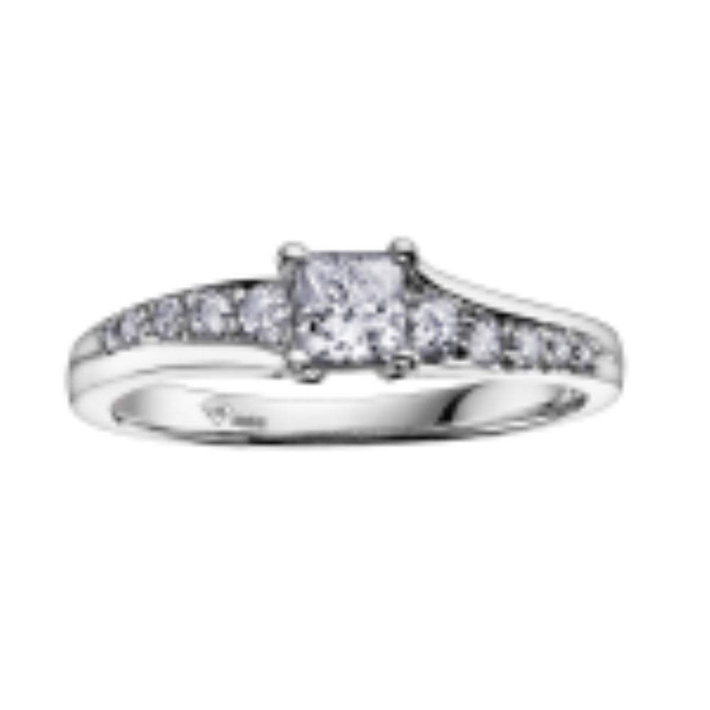 Bague de fiançailles à diamants